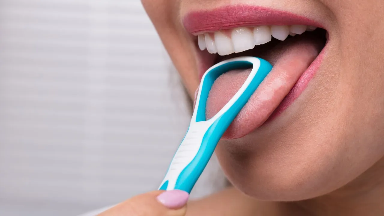 Raspar a língua: entenda a importância para a saúde bucal – Comunidade VIP