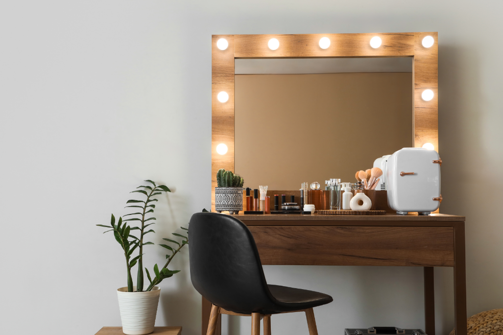 Como usar penteadeira camarim: 7 dicas para acertar na decoração ...